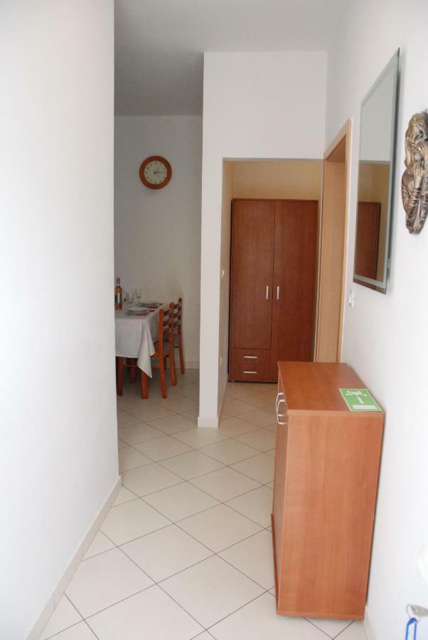 Apartmani Radin Rosini Ngoại thất bức ảnh