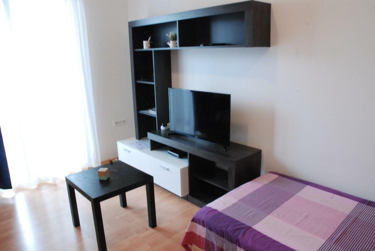 Apartmani Radin Rosini Ngoại thất bức ảnh
