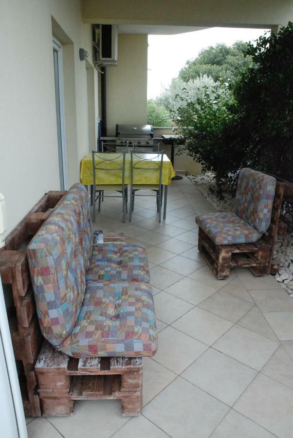 Apartmani Radin Rosini Ngoại thất bức ảnh