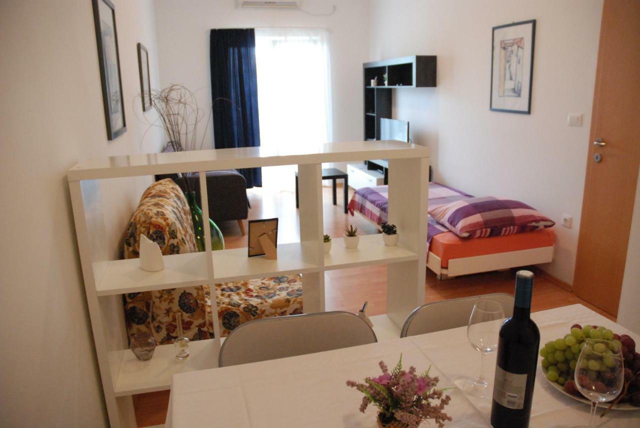 Apartmani Radin Rosini Ngoại thất bức ảnh