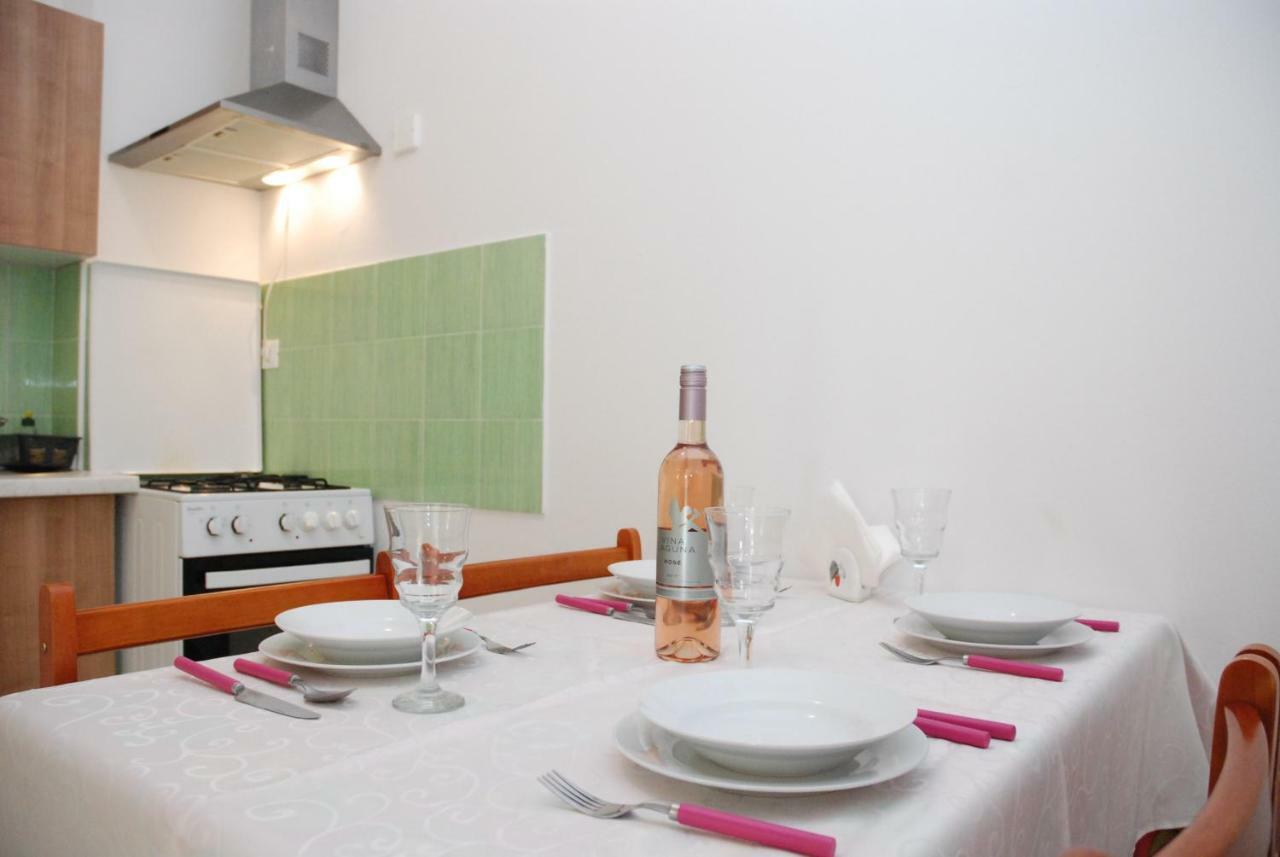 Apartmani Radin Rosini Ngoại thất bức ảnh