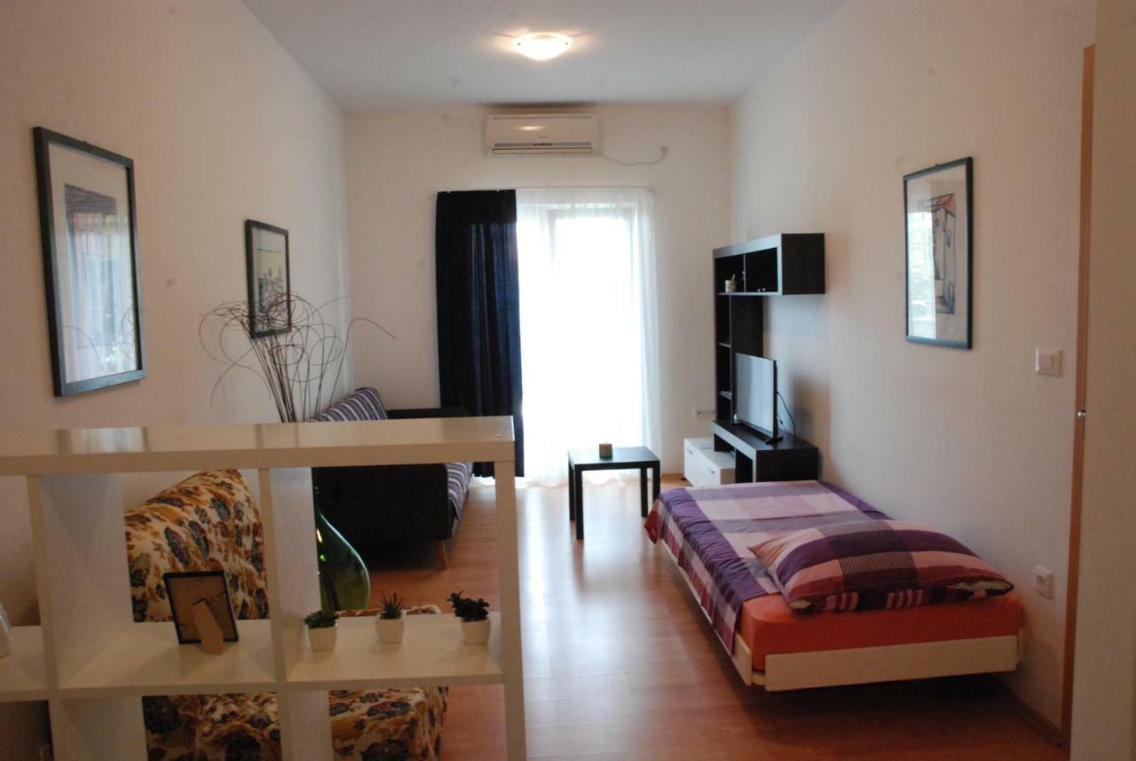 Apartmani Radin Rosini Ngoại thất bức ảnh