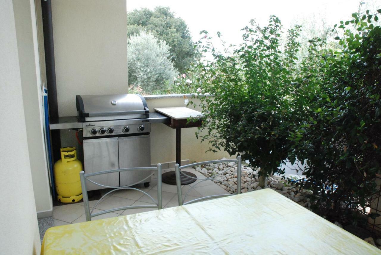 Apartmani Radin Rosini Ngoại thất bức ảnh