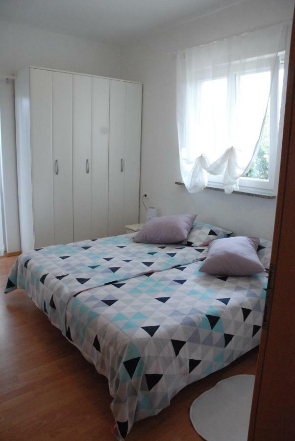 Apartmani Radin Rosini Ngoại thất bức ảnh